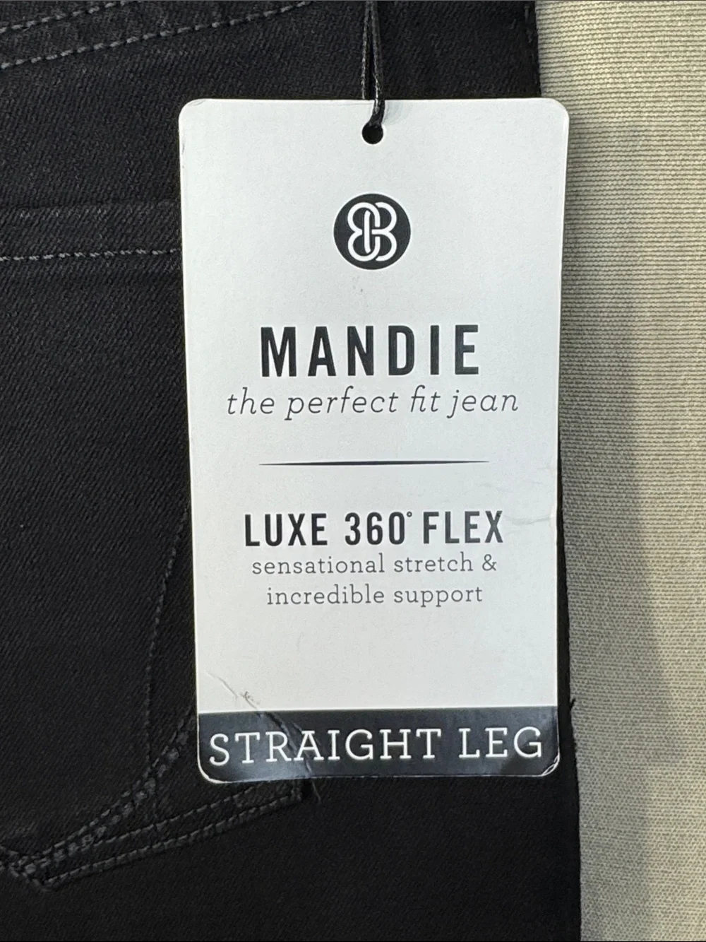 Bandolino Jeans Black Maddie Straight Leg in Size 10 ‎ NWT